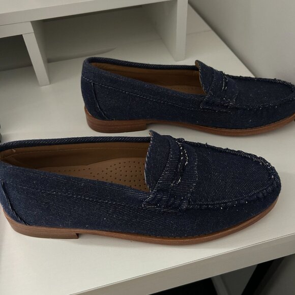 G.H. Bass Whitney Denim Weejuns Loafer - Picture 5 of 7